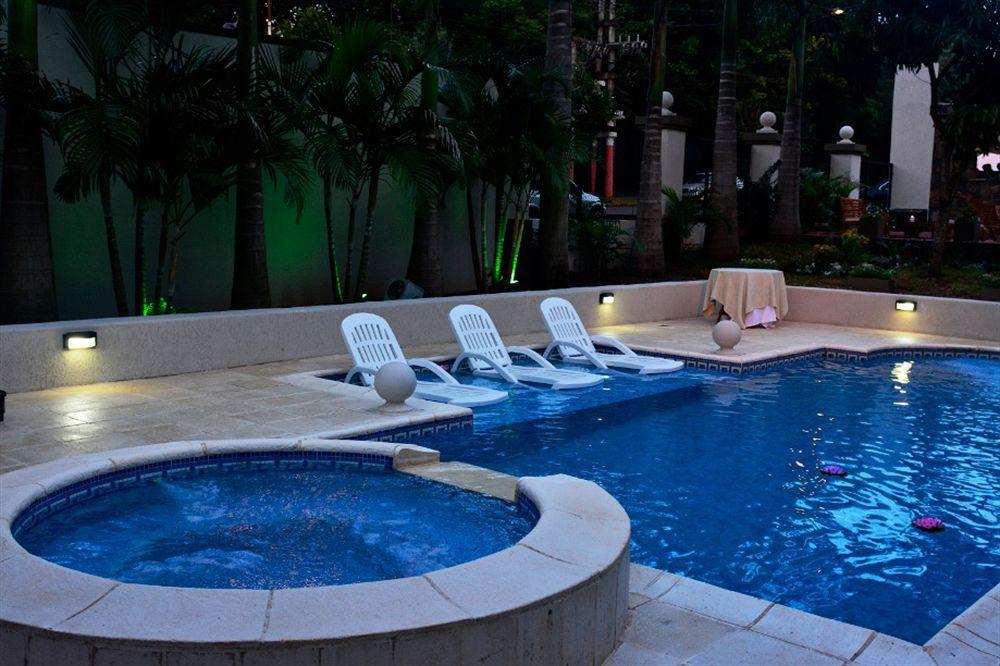 Akwati Suites Iguazu Puerto Iguazú Eksteriør billede